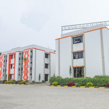 Reddoorz Plus Near Jatinangor Town Square 2 Εξωτερικό φωτογραφία