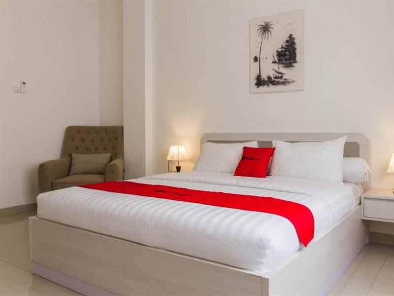 Reddoorz Plus Near Jatinangor Town Square 2 Εξωτερικό φωτογραφία