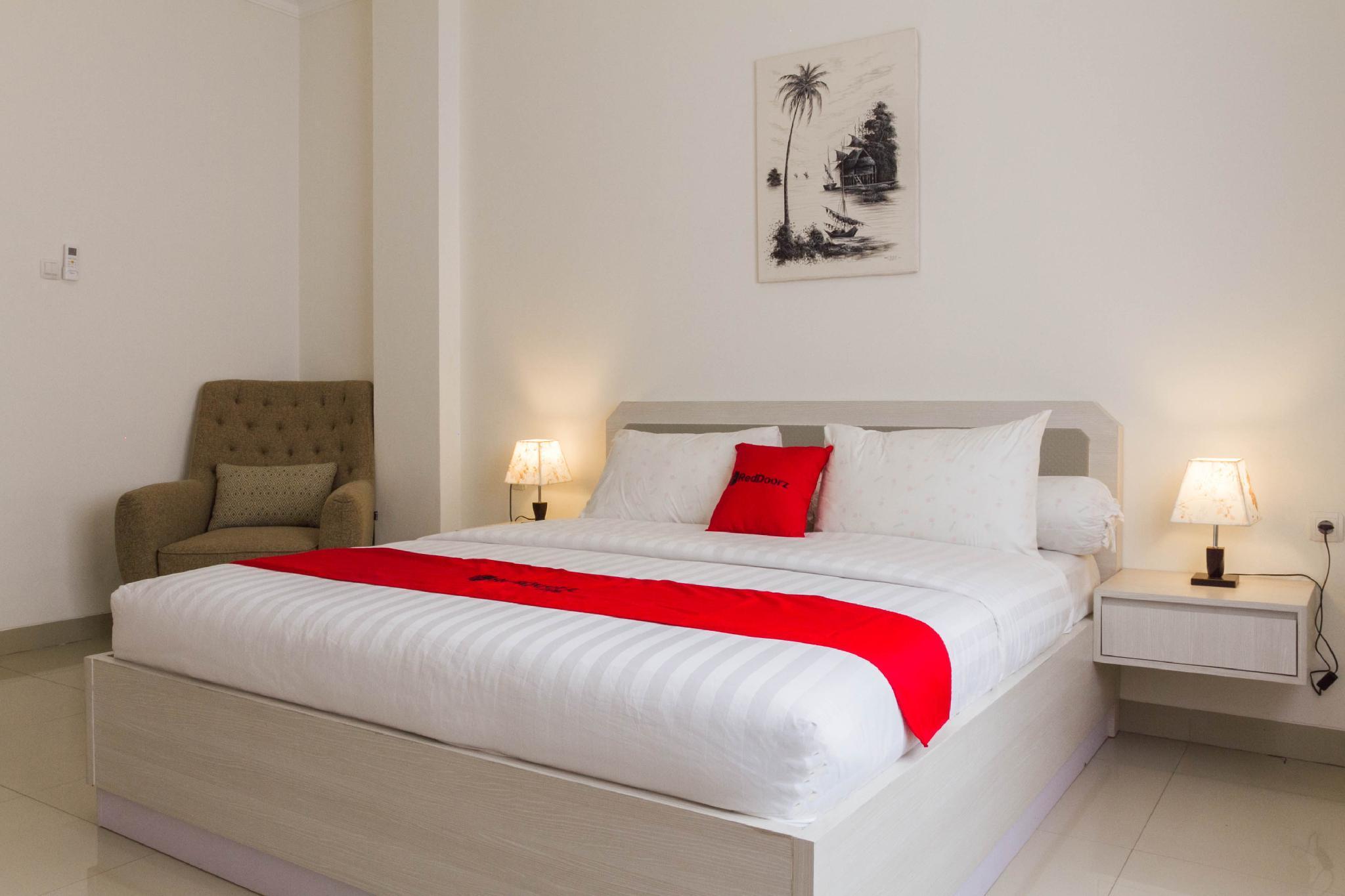 Reddoorz Plus Near Jatinangor Town Square 2 Εξωτερικό φωτογραφία